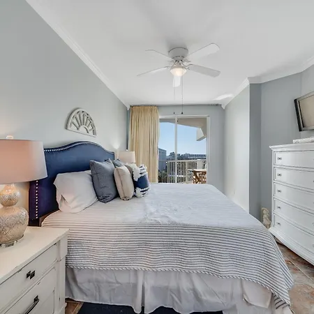 Destin West Gulfside 504 - Amazing Beach View - Free Beach Service - Must See!